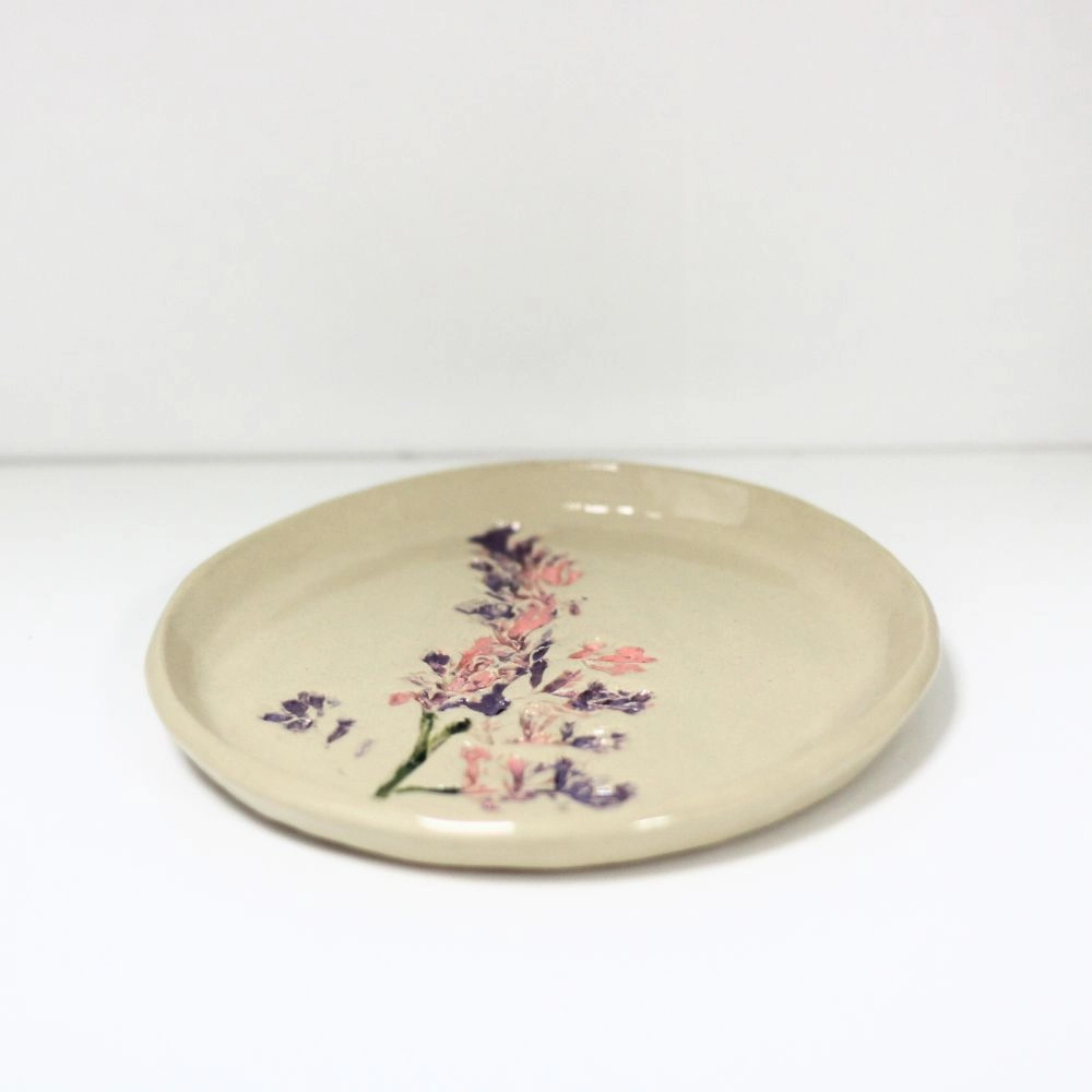 Ceramiczny talerzyk - podstawka z kwiatami bzu | Senua
