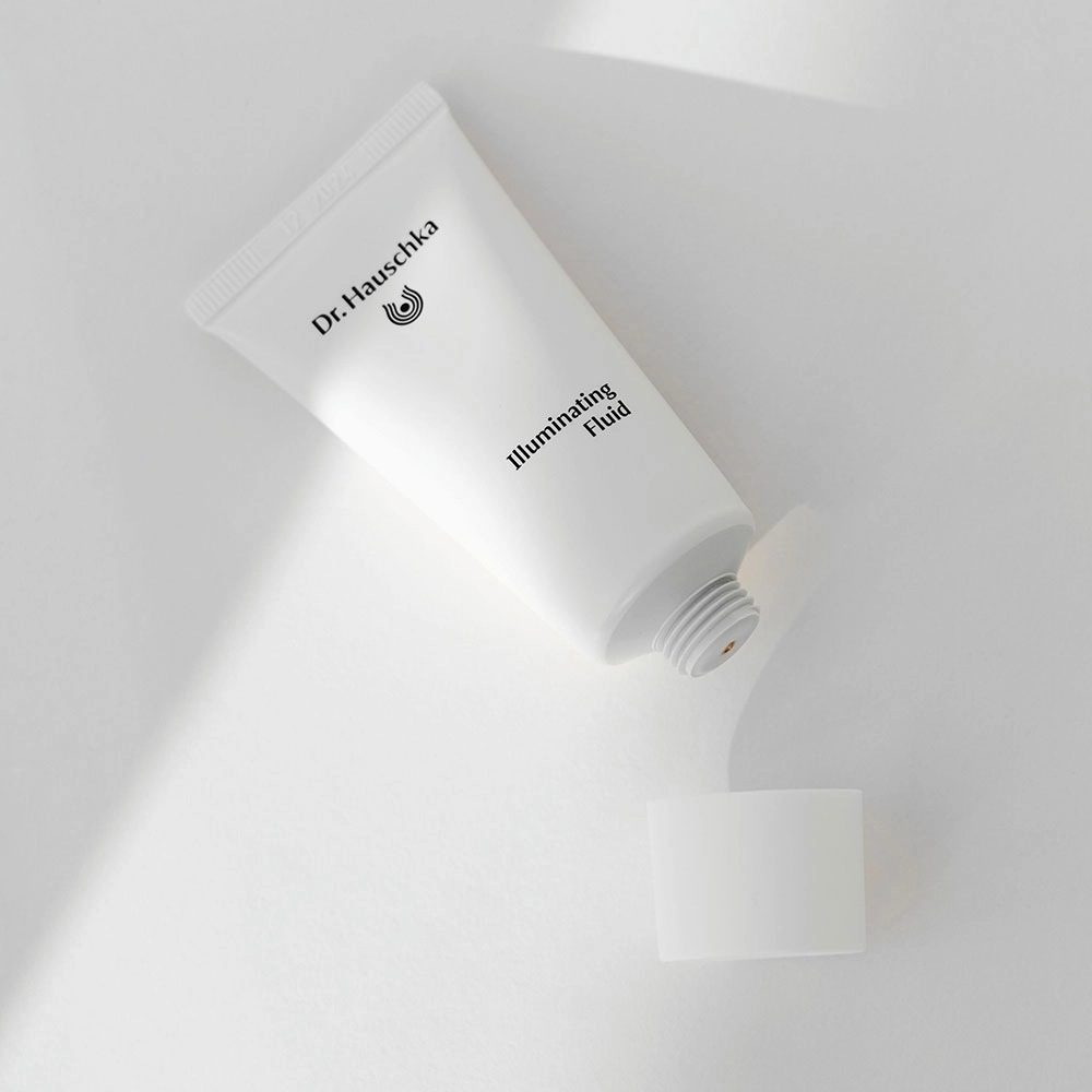 Fluid rozświetlający | Dr. Hauschka