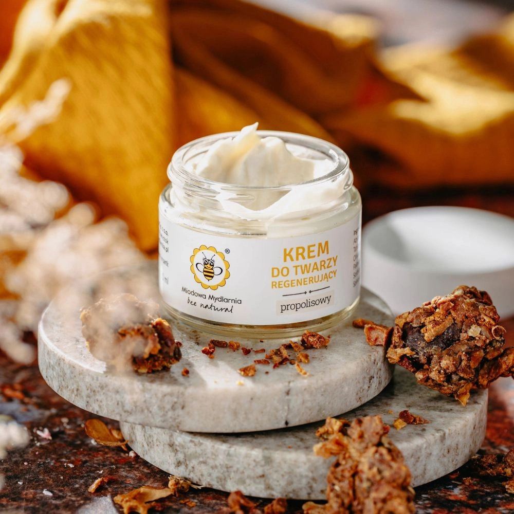Krem propolisowy regenerujący na noc | Miodowa Mydlarnia