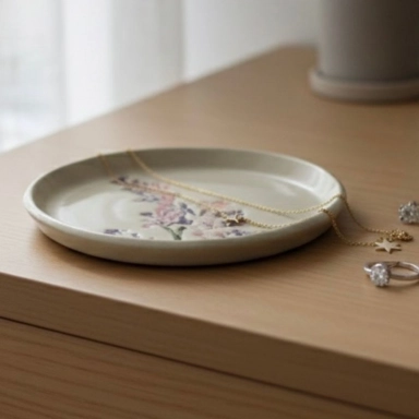 Ceramiczny talerzyk - podstawka z kwiatami bzu | Senua