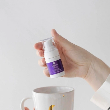 Korygujące serum z retinalem 0,05% - Redukcja i Stymulacja | BasicLab