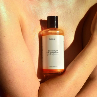 Rozświetlający olejek do ciała Glow body | iossi