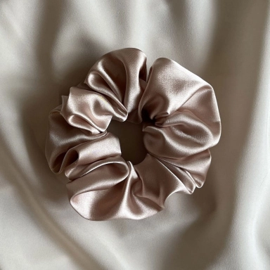Scrunchie satynowa - Kremowa | BoMoye