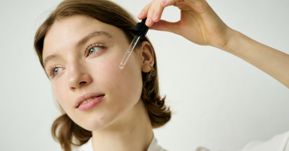 Ranking kosmetyków do twarzy z retinolem i retinalem 2025 [TOP10]