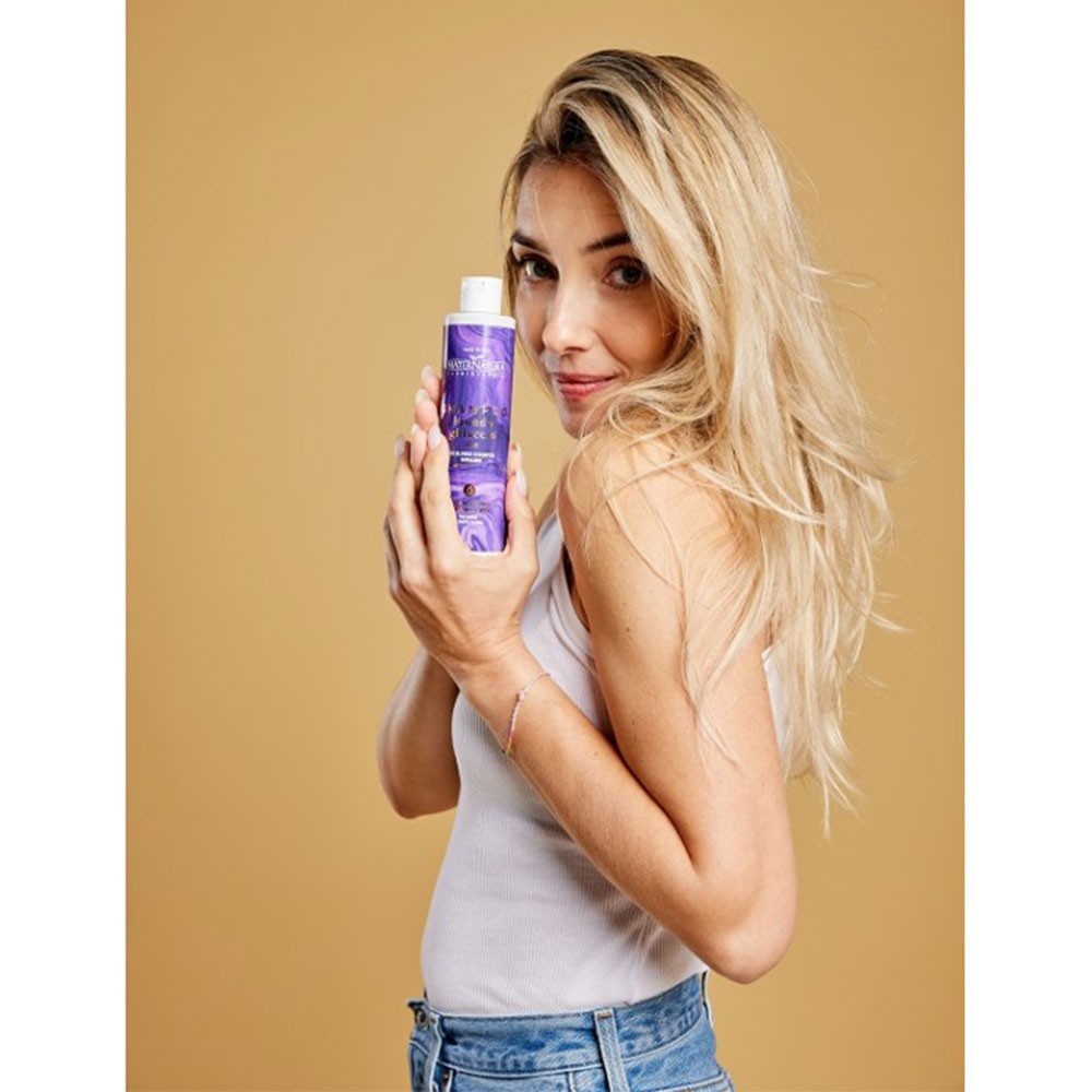 Szampon tonujący przeciw żółtym odcieniom Lodowy blond | MaterNatura Szampon tonujący przeciw żółtym odcieniom Lodowy blond | MaterNatura